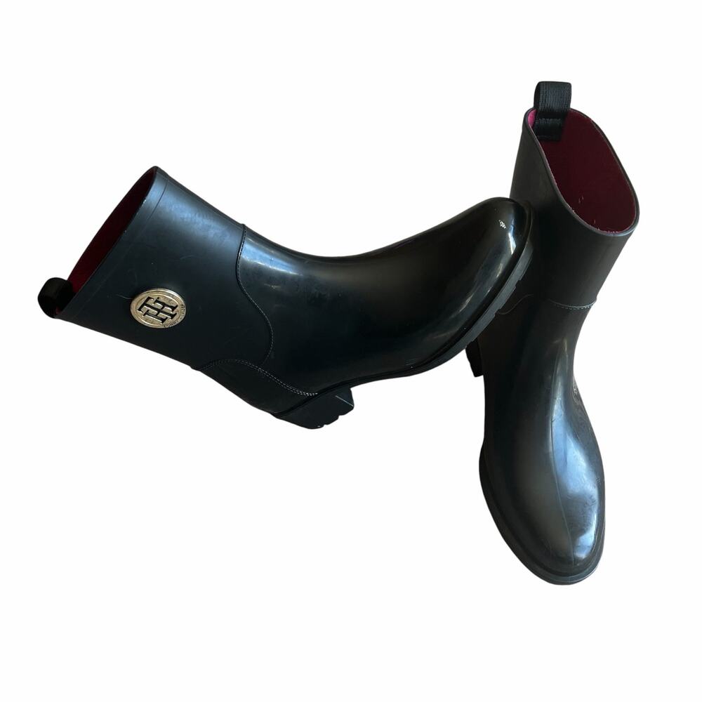 Tommy Hilfiger Black Boots Size 8  M
